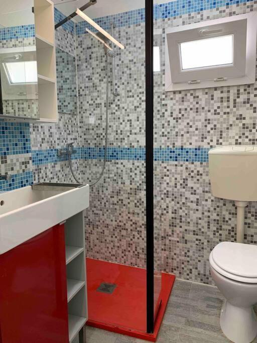 La Dolce Vita Appartement Intra Buitenkant foto