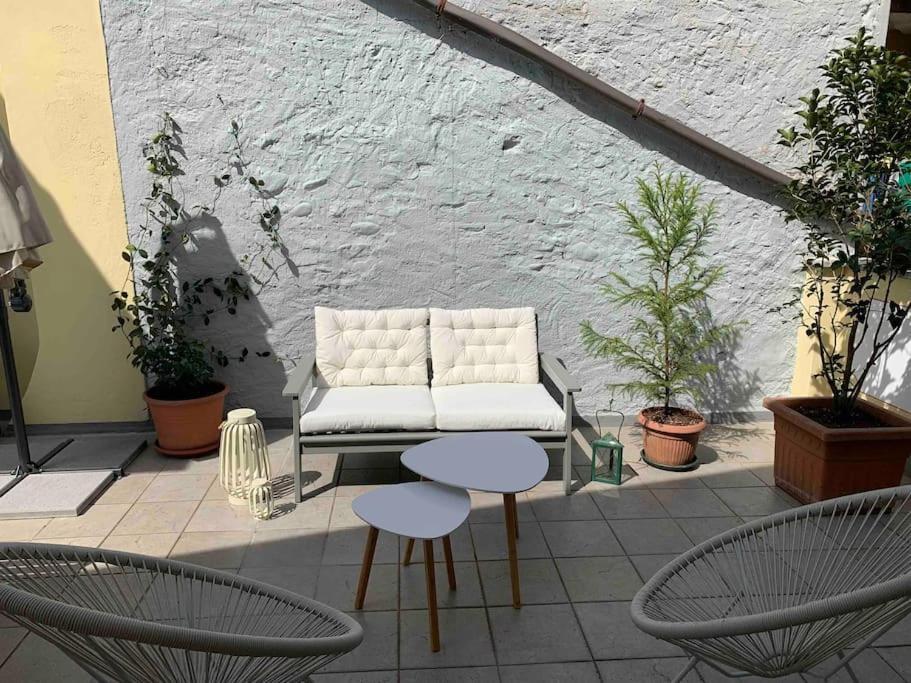 La Dolce Vita Appartement Intra Buitenkant foto