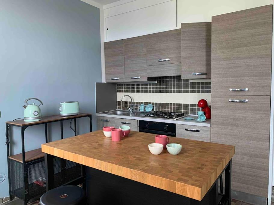 La Dolce Vita Appartement Intra Buitenkant foto